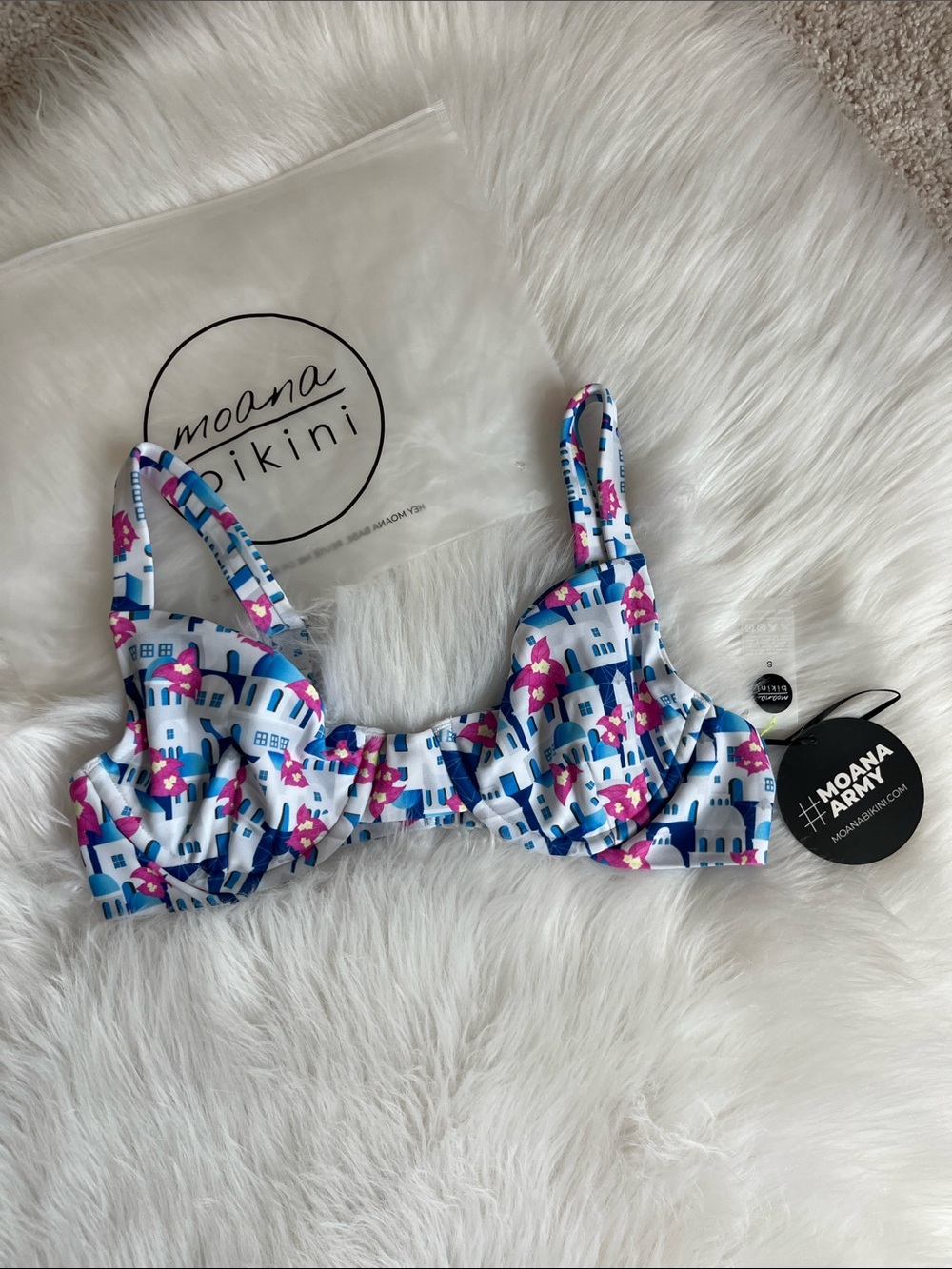 🔥 RARE Moana Bikini Greeking Out Bra Top Size Small 🔥